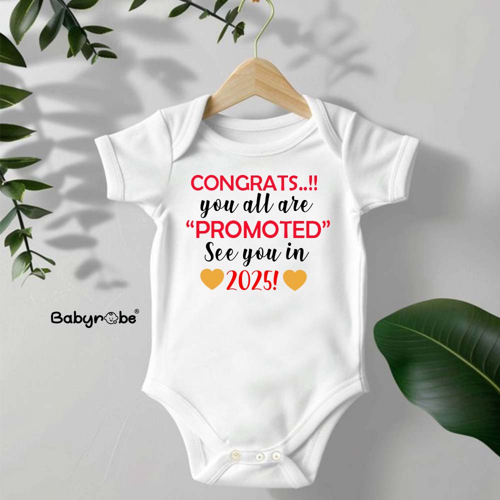 Custom Baby Outfit – Adorable, high-quality baby bodysuit with personalized text or design, ideal for special Pregnancy Announcements .