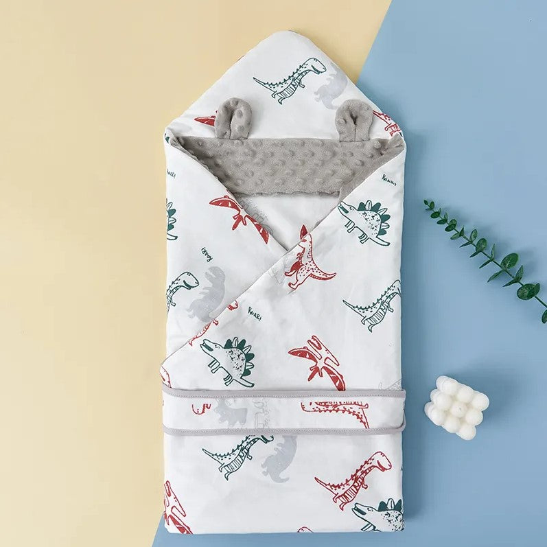 Soft, cozy blanket customized with your baby’s name . Perfect for newborns and gifts!