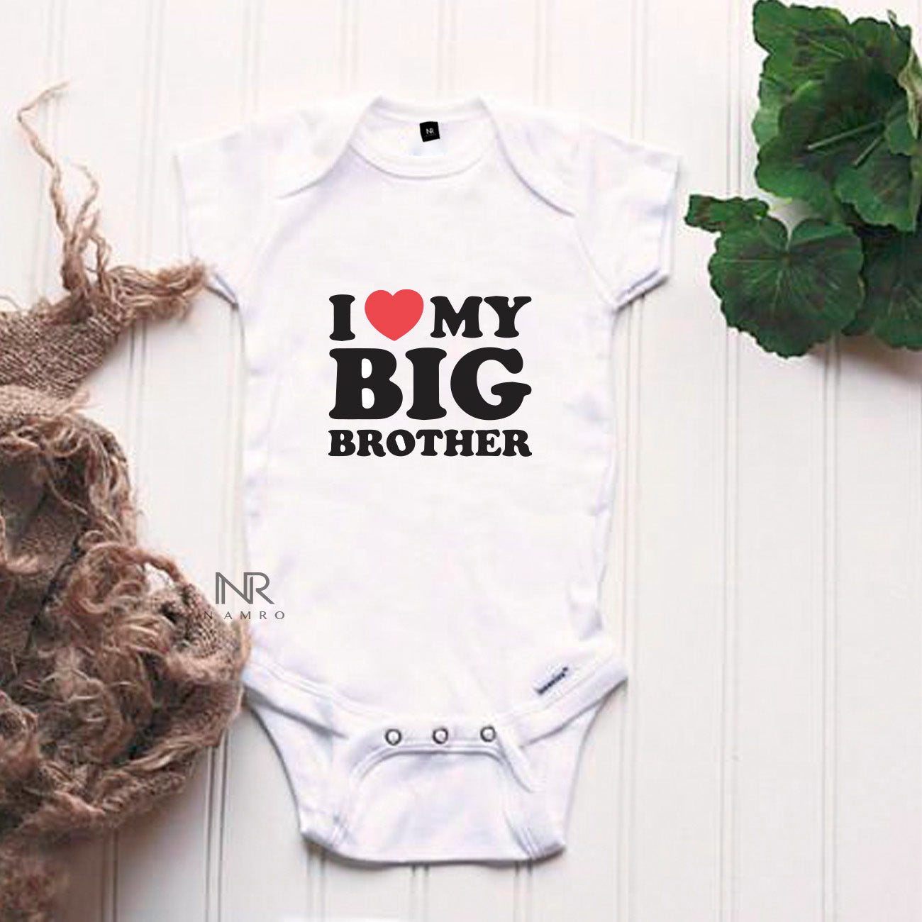 "whie romper  baby outfit with name."
